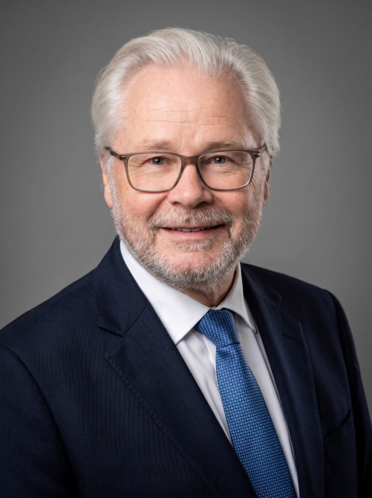 Mr Mike Tilston, Upper GI and General Surgeon | HMT St Hugh's