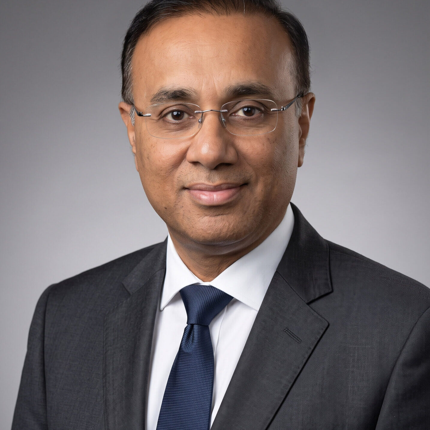 Dr Amir Alvi - Consultant Rheuamtologist
