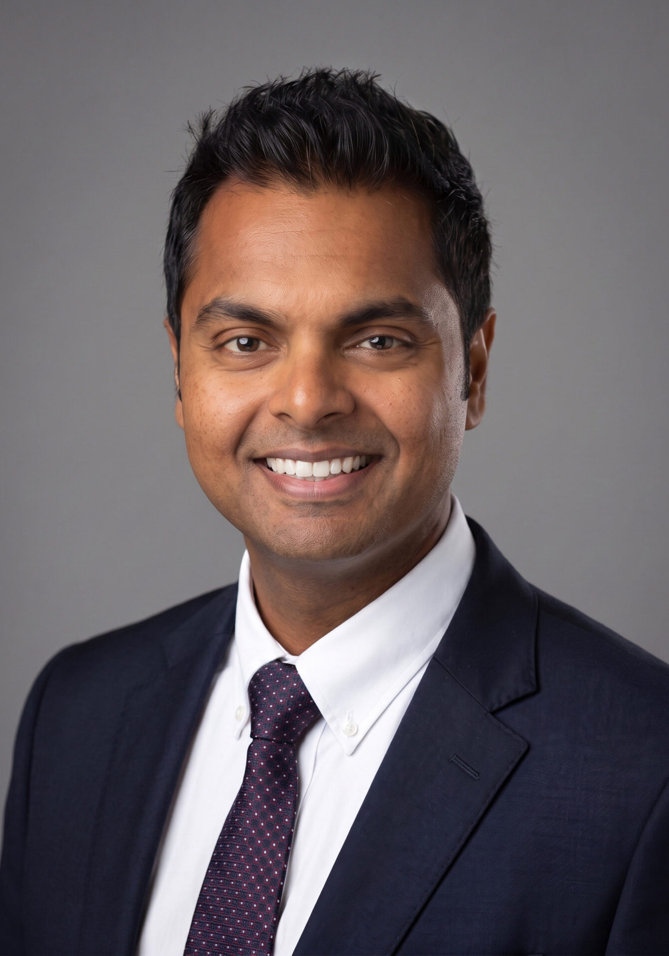 Mr Nikhil Nanavati, Consultant Orthopaedic Surgeon specialising in foot and ankle surgery at HMT St Hugh's Hospital in Grimsby